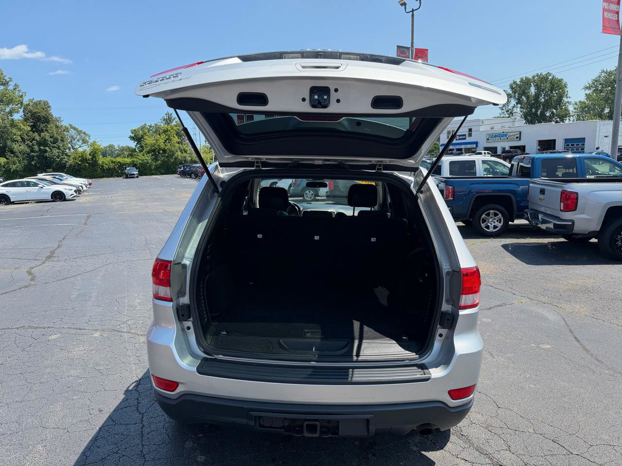 Used 2011 Jeep Grand Cherokee Laredo AWD/4WD image 10