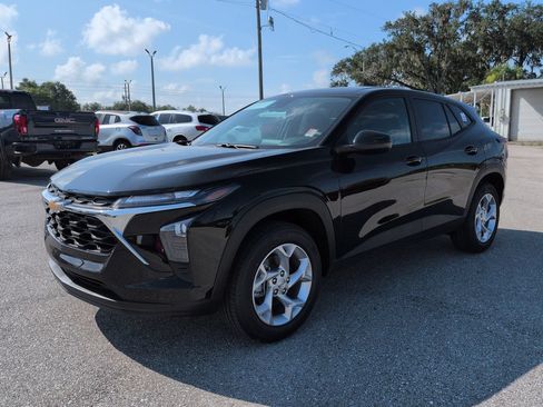 New 2026 Chevrolet Trax LS w/ LS Convenience Package FWD image 8