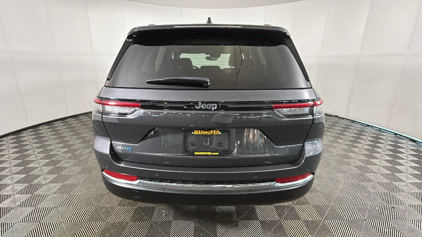 Used 2023 Jeep Grand Cherokee 4WD 4xe image 4