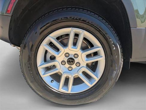 New 2026 Land Rover Defender 110 S image 10