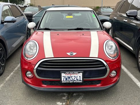 Used 2017 MINI Cooper 2-Door Hardtop FWD image 3