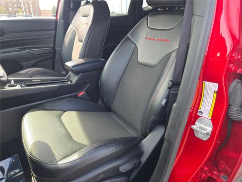 Certified 2025 Jeep Compass Trailhawk image 28