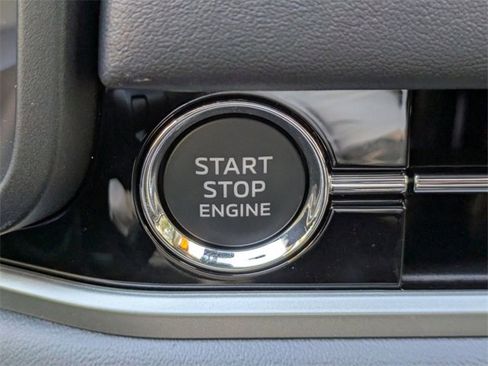 New 2025 Mitsubishi Outlander ES image 31