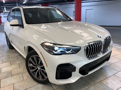 Used 2023 BMW X5 xDrive40i w/ M Sport Package AWD/4WD image 5