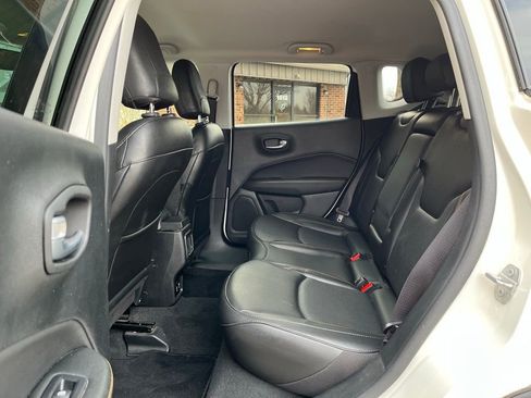 Used 2020 Jeep Compass Limited image 40