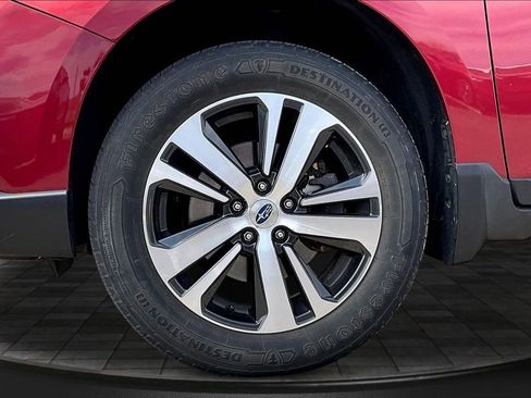 Used 2018 Subaru Outback 2.5i Limited w/ Popular Package #2 AWD/4WD image 29