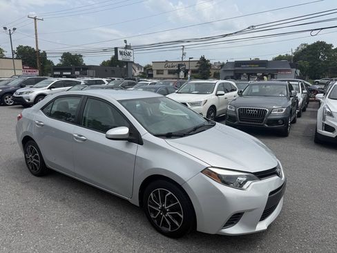 Used 2015 Toyota Corolla LE FWD image 13