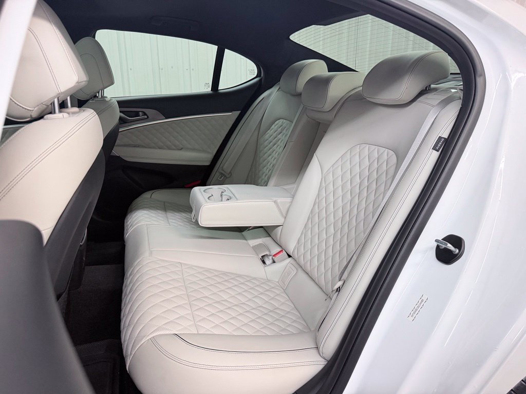Used 2025 Genesis G70 3.3T Advanced w/ Sport Prestige Package RWD image 35