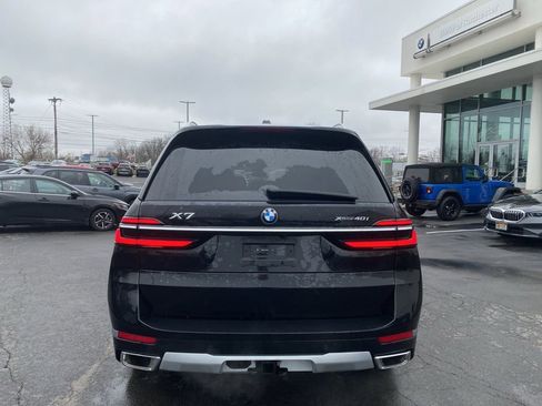 Used 2025 BMW X7 xDrive40i w/ Premium Package AWD/4WD image 7