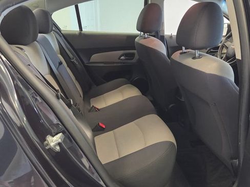 Used 2014 Chevrolet Cruze LS FWD image 15