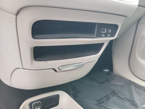 Used 2020 Chrysler Voyager LX w/ Cold Weather Group FWD image 30
