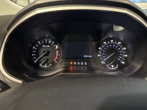 Used 2017 Ford Edge SEL image 8