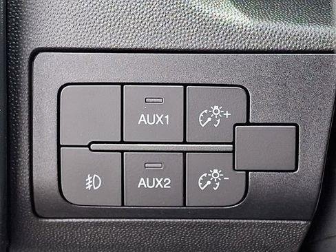 Used 2024 RAM ProMaster 2500 w/ Safety Group FWD image 21
