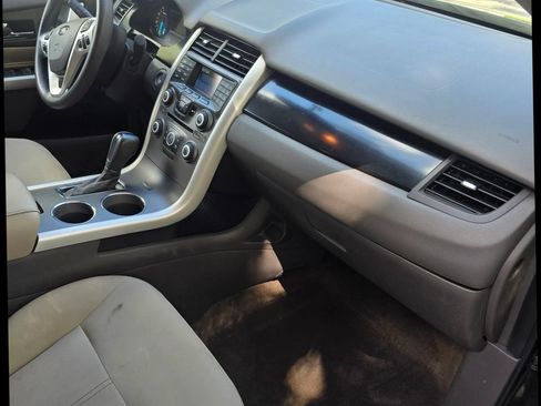 Used 2013 Ford Edge SE FWD image 5