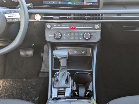 New 2026 Hyundai Tucson SE image 28