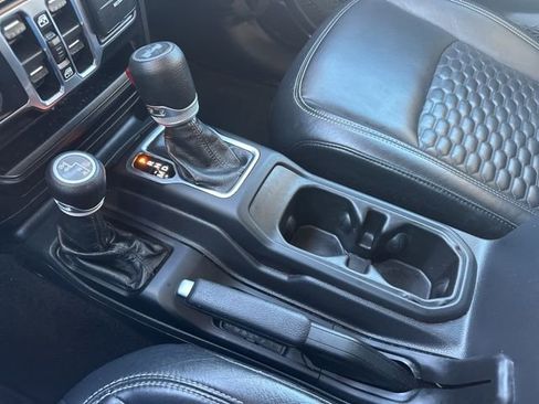 Used 2021 Jeep Wrangler Unlimited Sport image 21