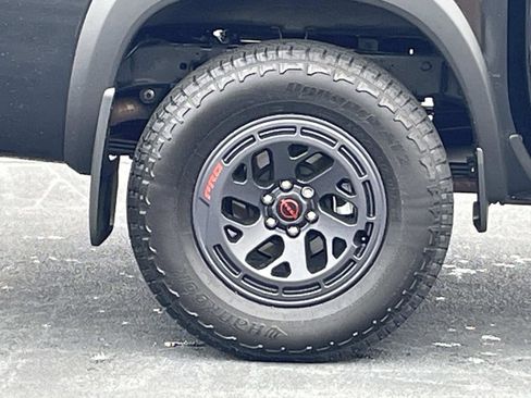 Used 2025 Nissan Frontier PRO-4X w/ Tow Package AWD/4WD image 9