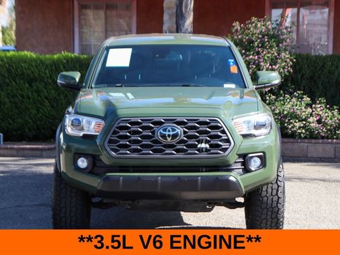 Used 2021 Toyota Tacoma TRD Off-Road w/ Technology Package AWD/4WD image 3