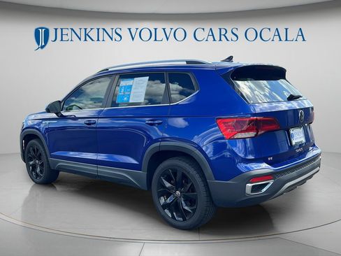 Used 2022 Volkswagen Taos SE w/ IQ.Drive SE Package FWD image 5