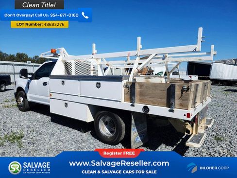 Used 2020 Ford F350 XL w/ Power Equipment Group image 3