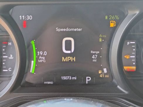 Used 2025 Jeep Wrangler Unlimited Sahara AWD/4WD image 21