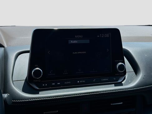Used 2023 Nissan Rogue SV FWD image 10