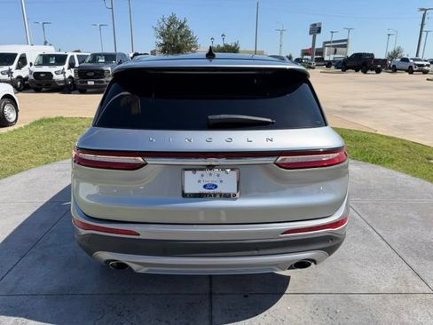 Used 2022 Lincoln Corsair AWD w/ Premium Package image 5