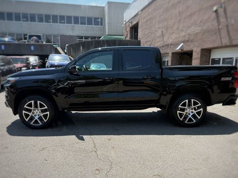 Used 2023 Chevrolet Colorado Z71 w/ Z71 Convenience Package 2 AWD/4WD image 14