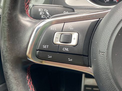 Used 2016 Volkswagen GTI SE w/ Lighting Package (SEL) FWD image 23