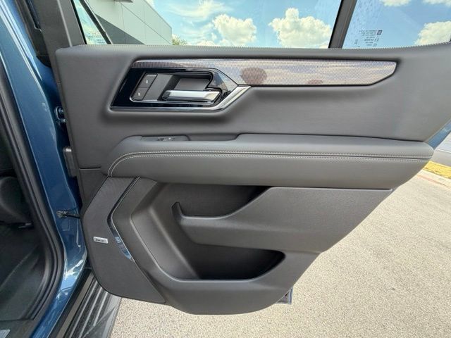 New 2026 GMC Yukon Elevation w/ Elevation Premium Package AWD/4WD image 19
