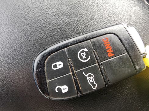 Used 2020 Dodge Durango GT image 19