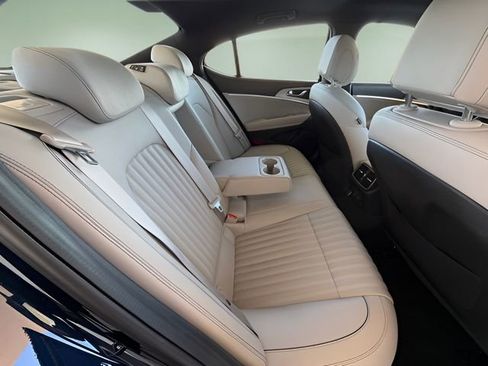 Used 2023 Genesis G70 3.3T w/ Sport Advanced Package image 37