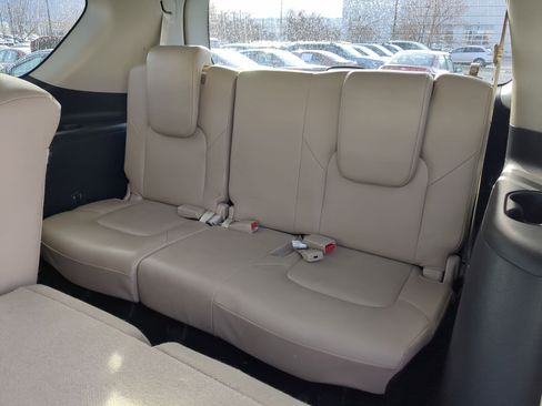 Used 2024 Nissan Armada SL image 31