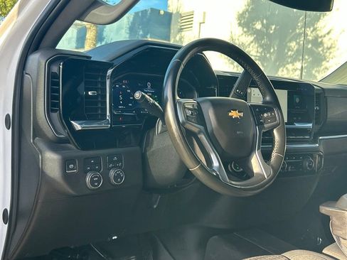 Used 2024 Chevrolet Silverado 2500 LT AWD/4WD image 37