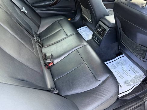 Used 2013 BMW 328i xDrive Sedan AWD/4WD image 19