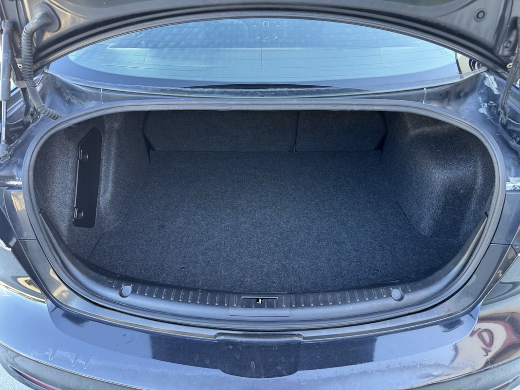 Used 2013 MAZDA MAZDA3 i SV FWD image 12