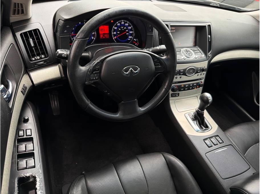 Used 2008 INFINITI G35 x Sedan w/ Premium Pkg AWD/4WD image 2