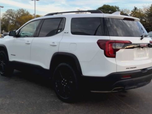 Certified 2023 GMC Acadia SLE w/ Driver Convenience Package image 4