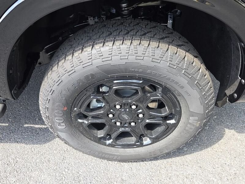New 2026 Ford Ranger XLT w/ Black Appearance Package RWD image 18