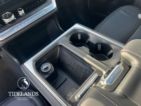 New 2025 Ford Expedition Platinum image 25