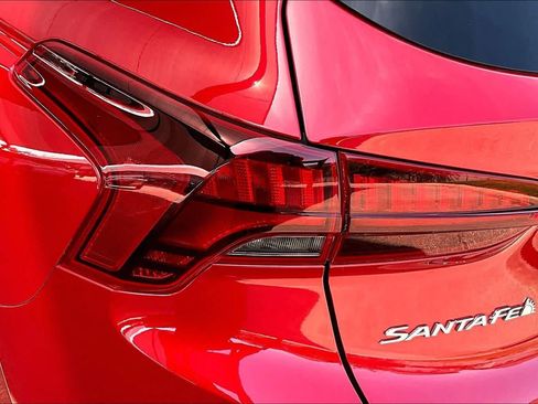 Used 2021 Hyundai Santa Fe SEL FWD image 28