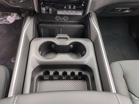 New 2026 RAM 1500 4x4 Crew Cab image 26