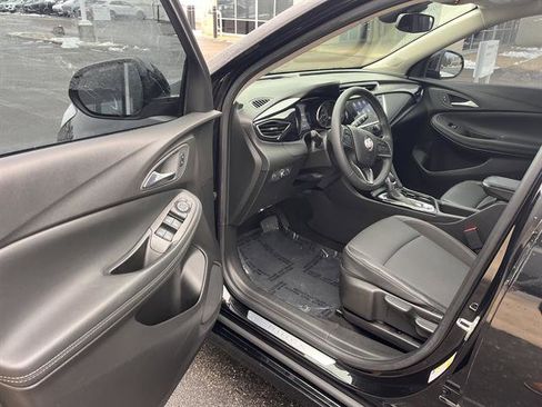Used 2022 Buick Encore GX Preferred w/ Sport Touring Package image 9