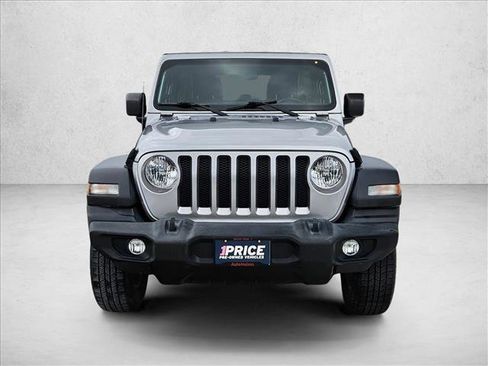 Used 2020 Jeep Wrangler Unlimited Sport S image 2