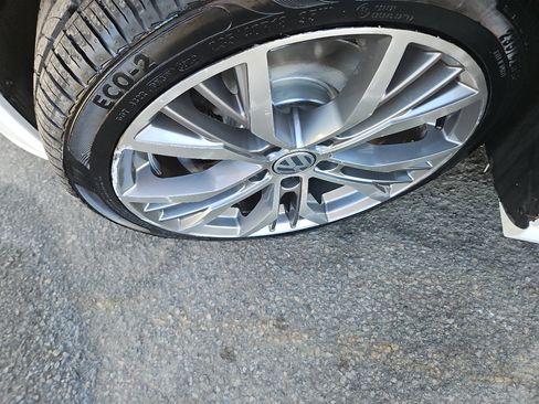 Used 2014 Volkswagen CC R-Line image 10