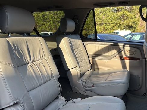 Used 2007 Toyota Sequoia Limited image 21