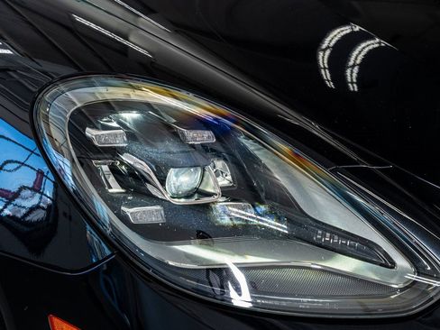 Used 2023 Porsche Panamera Platinum Edition image 19