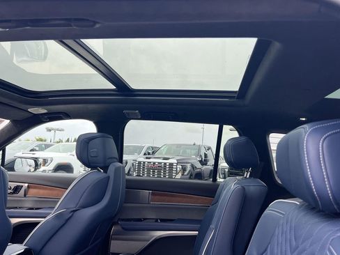 New 2026 Cadillac Vistiq Premium Luxury AWD/4WD image 30