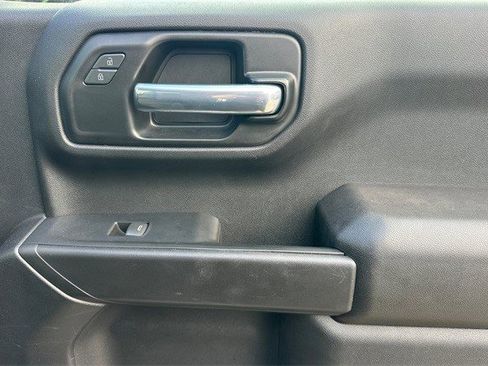 Certified 2022 Chevrolet Silverado 1500 Custom image 27