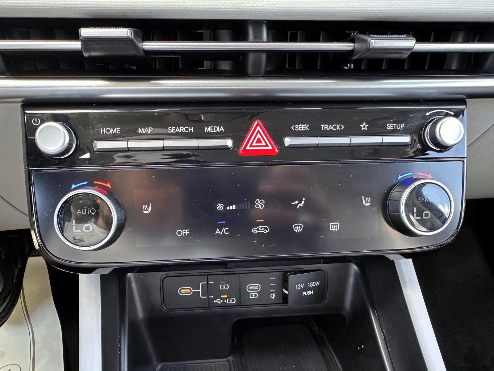 Used 2025 Hyundai Tucson SEL AWD/4WD image 23